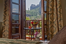 Triple room with  panoramic views of the Meteora
